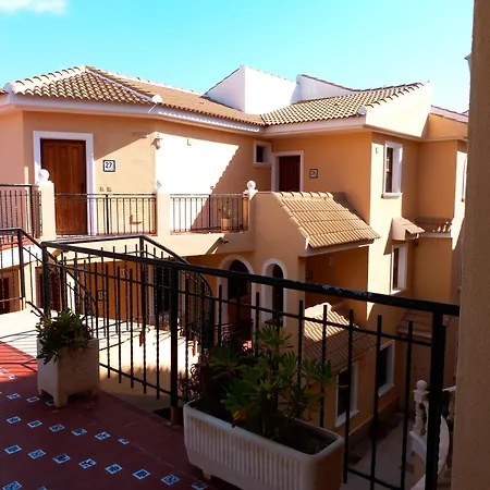 Shoal Aparthotel